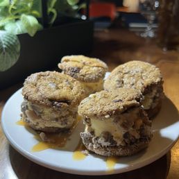 MINI ICE CREAM SANDWICHES