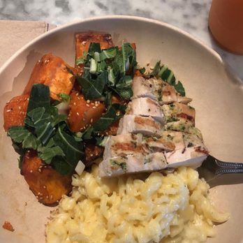 Flower Child - Gluten - Free Mac & Cheese Red Chile Glazed Sweet Potato All-Natural Chicken - Salad Near Me - Phoenix, Arizona