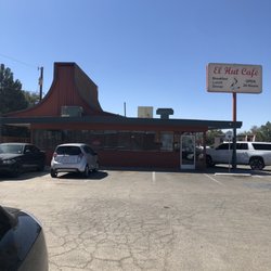 El Hut Cafe - Outside. Parking.
