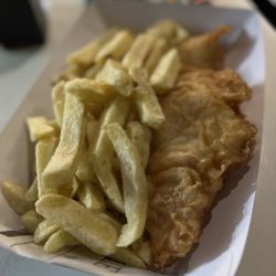 Leo Burdock - fish (cod) and chips meal-15,95 euro