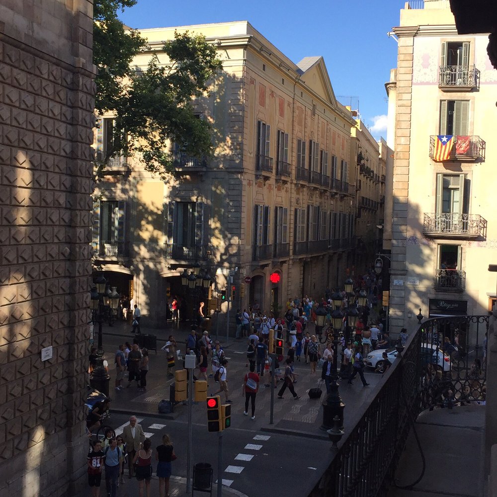 Hotel Bagués - People watching - Hotels Near Me - Barcelona, B