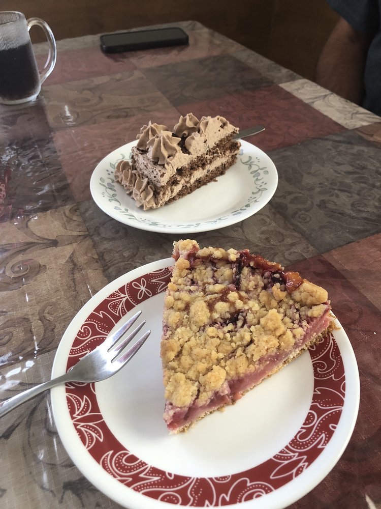 Christine's German Bake Shop Logo