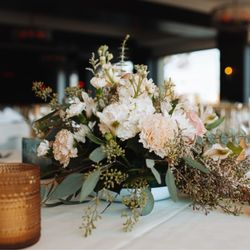 Candlelight Florist - Center pieces