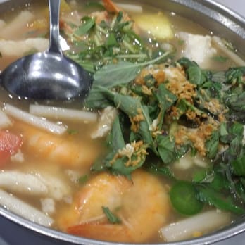 Hak Heang Restaurant - Hot and sour soup Vietnamese style - Cambodian Near Me - Long Beach, California Hak Heang Restaurant - Hot and sour soup Vietnamese style - Cambodian Near Me - Long Beach, California
