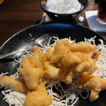 P.F. Chang's - Honey Chicken with white rice - Chinese Near Me - Cincinnati, Ohio P.F. Chang's - Honey Chicken with white rice - Chinese Near Me - Cincinnati, Ohio