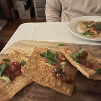 Esca Restaurant & Wine Bar - Special - Ahi in Wonton Chips - Wine Bars Near Me - Middletown, Connecticut Esca Restaurant & Wine Bar - Special - Ahi in Wonton Chips - Wine Bars Near Me - Middletown, Connecticut