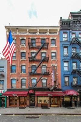 Veniero's Pasticceria & Caffe by null