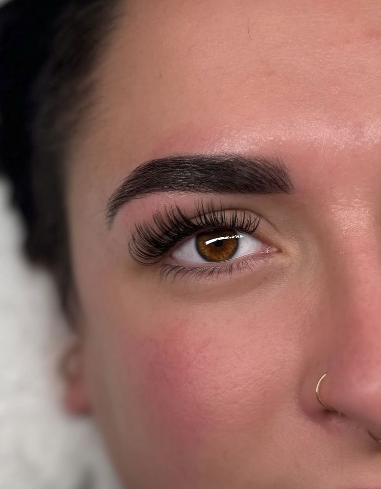 Bella Lash & Beauty Logo