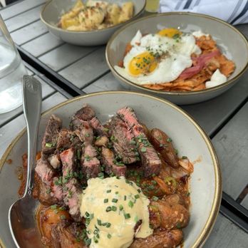 Ellie's - Ribeye Hash, Chilaquiles, and Breakfast Pasta - Italian Near Me - Long Beach, California