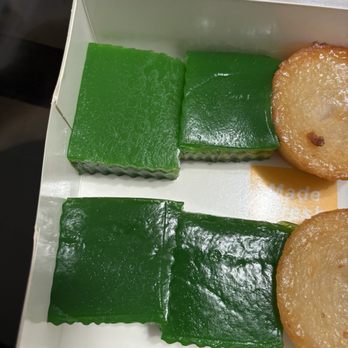 Bake & Che - Bakeries Near Me - Rosemead, California