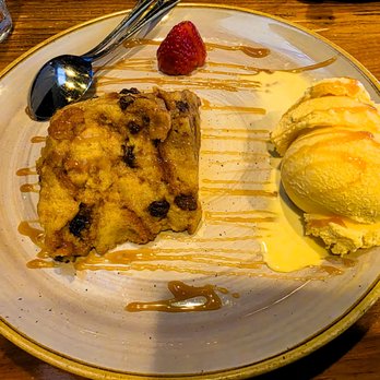 Makers Union - Bread Pudding - New American Near Me - Ashburn, Virginia