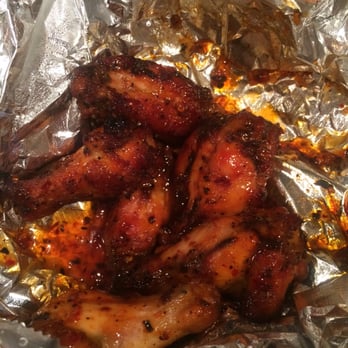Pepz Pizzeria - Tasty meaty chicken wings - Pizza Near Me - Placentia, California Pepz Pizzeria - Tasty meaty chicken wings - Pizza Near Me - Placentia, California