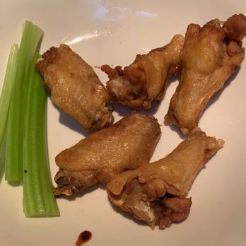 Yard House - Wings can go back to the drawing board - Bars Near Me - Dedham, Massachusetts Yard House - Wings can go back to the drawing board - Bars Near Me - Dedham, Massachusetts
