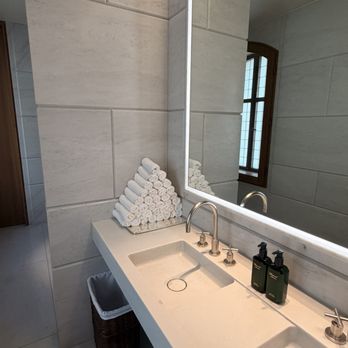 Hotel Café Royal - Nice restroom 4.37 - Hotels Near Me - London, XGL Hotel Café Royal - Nice restroom 4.37 - Hotels Near Me - London, XGL