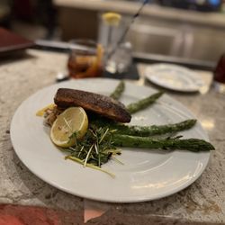 Juniper Steakhouse - Mahi dish. Yummy