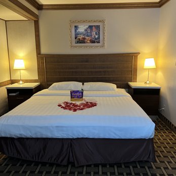 LA Crystal Hotel - Hotels Near Me - Carson, California