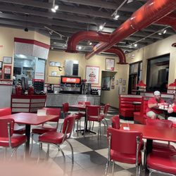Freddy's Frozen Custard & Steakburgers