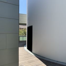 James Turrell's Skyspace - Entryway