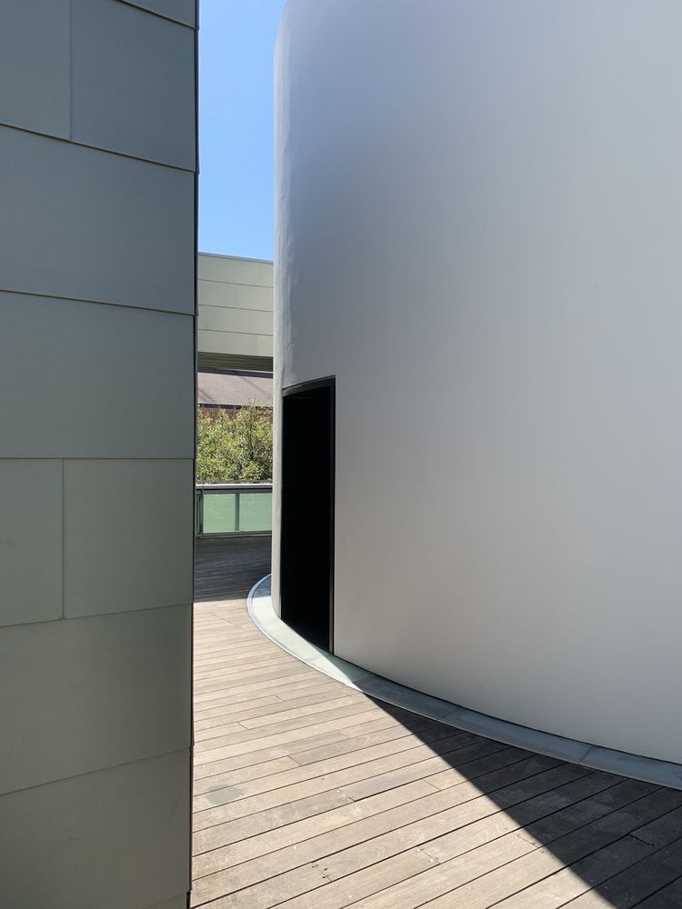 JAMES TURRELL’S SKYSPACE 2201 Speedway, Austin, Texas Art Galleries