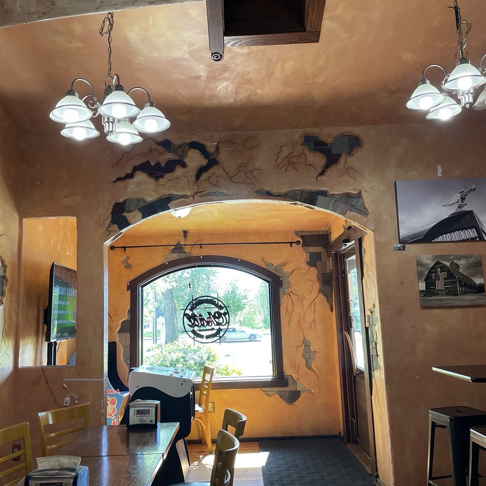 Bertoglio's Pizza - Tacky inside decore - Pizza Near Me - Yelm, Washington Bertoglio's Pizza - Tacky inside decore - Pizza Near Me - Yelm, Washington