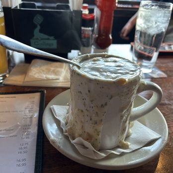 Boston Sail Loft - Clam Chowder - Bars Near Me - Boston, Massachusetts