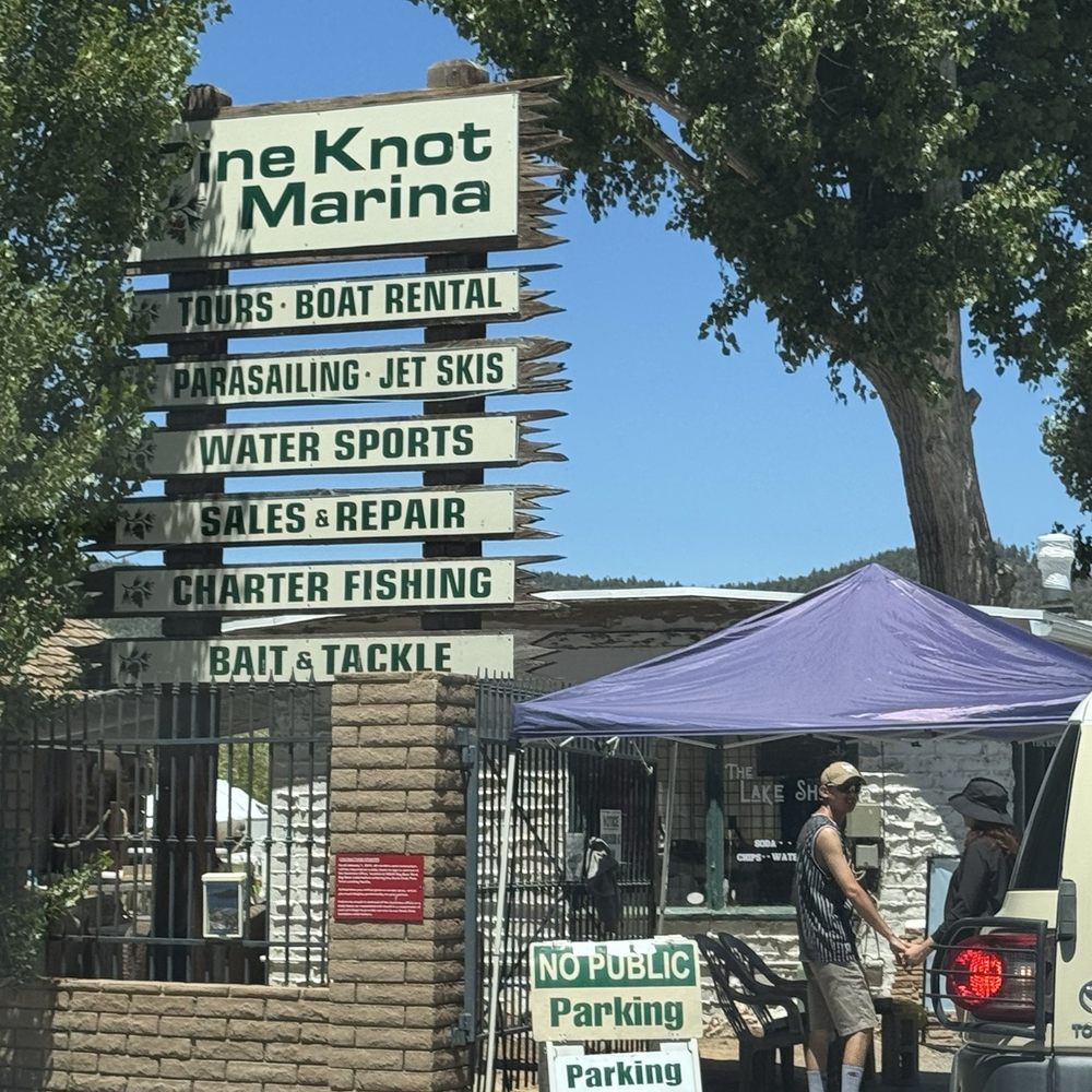Big Bear Queen - Entry to the marina where you pay for parking. - Boat Charters Near Me - Big Bear Lake, California