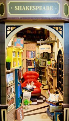 DBZ Books ‘N’ Records by null