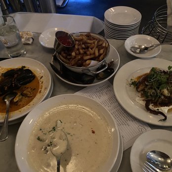 Neptune Oyster - Seafood Near Me - Boston, Massachusetts