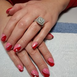 Tanning Plus - Valentine's Day nails