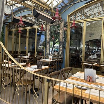 OSTE - outside - Italian Near Me - Los Angeles, California