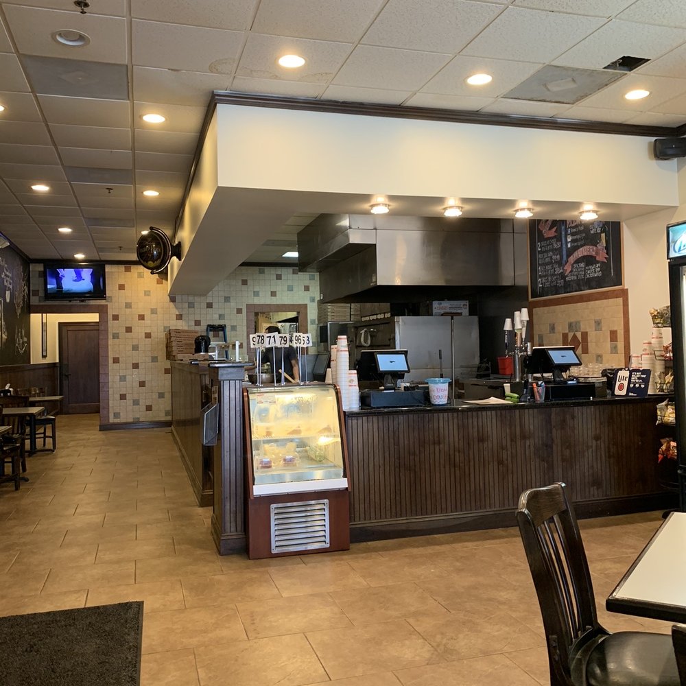 Renna's Pizza - Pizza Near Me - Jacksonville Beach, Florida