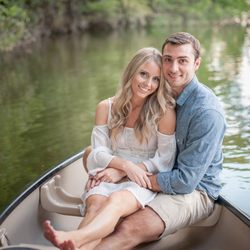 Fancy Fig Photography - Need engagement photos for your save the date cards? Contact me for your love session!