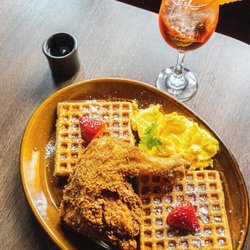 A Little Moore Cafe & Bistro