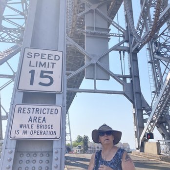 Aerial Lift Bridge - Waiting for bridge to go up - Local Flavor Near Me - Duluth, Minnesota Aerial Lift Bridge - Waiting for bridge to go up - Local Flavor Near Me - Duluth, Minnesota