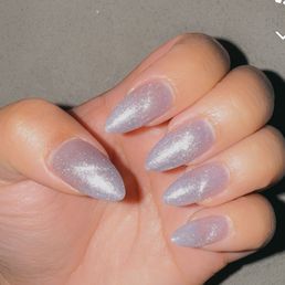Almond shape w/ cat eye gel