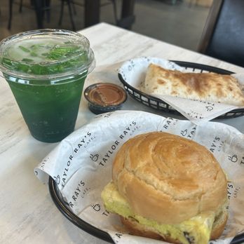 Taylor Ray’s Cafe Hawks Prairie - Coffee & Tea Near Me - Lacey, Washington