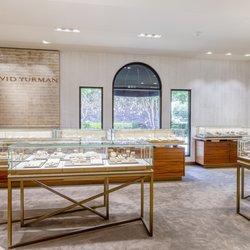 Lee Michaels Fine Jewelry - David Yurman Jewelry at Lee Michaels Fine Jewelry in Baton Rouge Louisiana