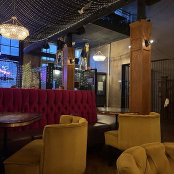 The Berry & Rye - Interior - Cocktail Bars Near Me - Omaha, Nebraska The Berry & Rye - Interior - Cocktail Bars Near Me - Omaha, Nebraska