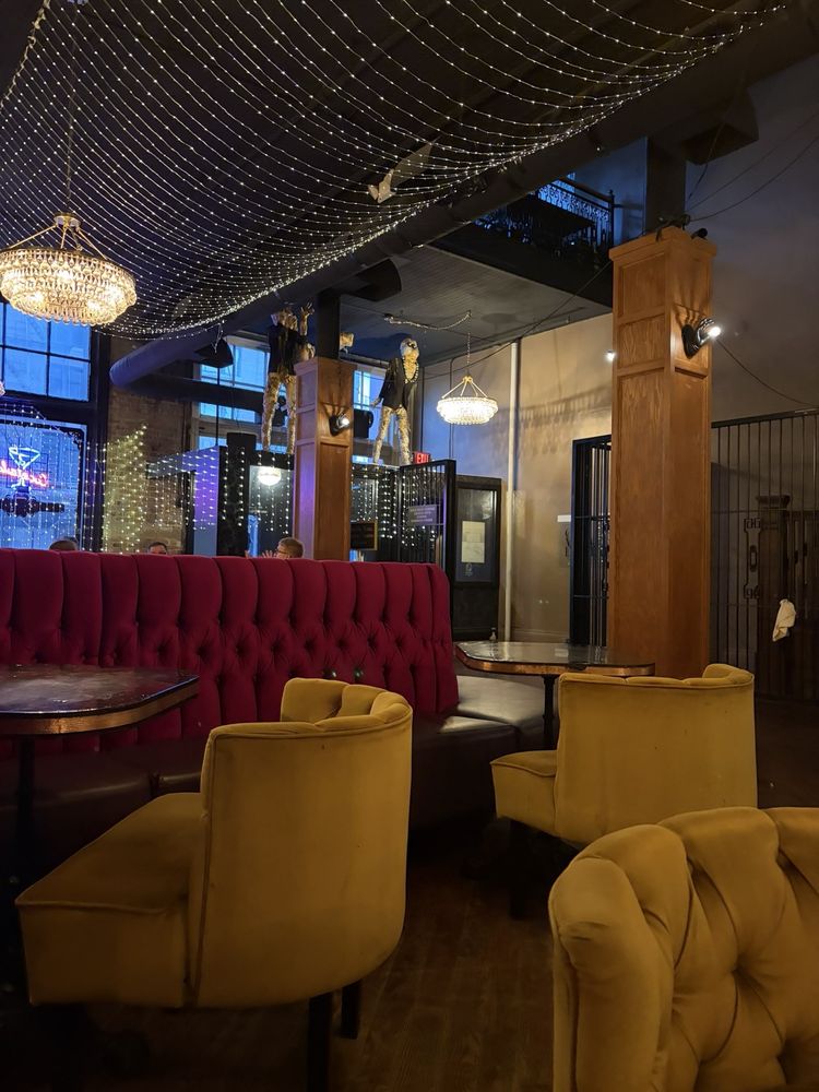 Social spots from The Berry & Rye
