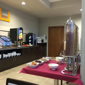Holiday Inn Express - Hotels Near Me - Elexalde Derio, BI