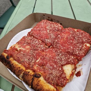L&B Spumoni Gardens - Pizza Near Me - Brooklyn, New York L&B Spumoni Gardens - Pizza Near Me - Brooklyn, New York