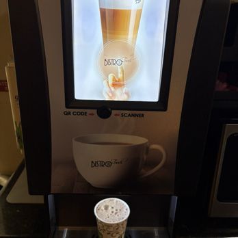 Surfer Beach Hotel - I love this coffee/hot chocolate dispenser that we can use (free) in the lobby - San Diego, CA
