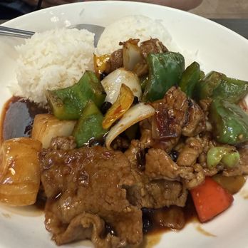 Yi Xin Cafe - Hong Kong Style Cafe Near Me - Honolulu, Hawaii Yi Xin Cafe - Hong Kong Style Cafe Near Me - Honolulu, Hawaii