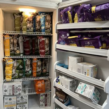 Animal Crackers - Fresh food - Pet Stores Near Me - Clark, New Jersey