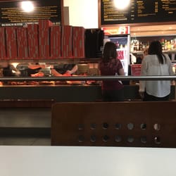 The Original Frango - The counter area