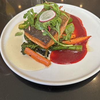 Park Ave Kitchen by David Burke - Tasty Salmon - American Near Me - New York, New York Park Ave Kitchen by David Burke - Tasty Salmon - American Near Me - New York, New York