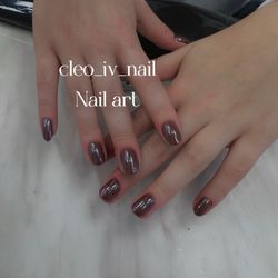 Cleo IV Nails - Glass chrome nails