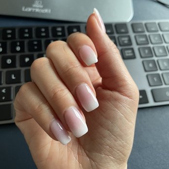 Le Nails & Spa - French ombré sns - Nail Salons Near Me - Austin, Texas