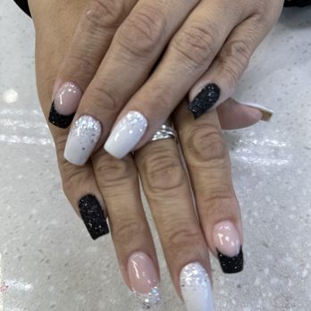 4ever Nails - Loving  them - Nail Salons Near Me - Santa Ana, California