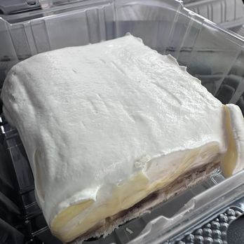 Smiley's Local Grinds - Banana cream - Hawaiian Near Me - Lihue, Hawaii Smiley's Local Grinds - Banana cream - Hawaiian Near Me - Lihue, Hawaii
